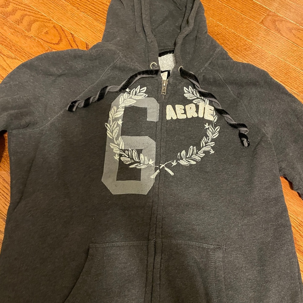 American Eagle Aerie zip up hoodie